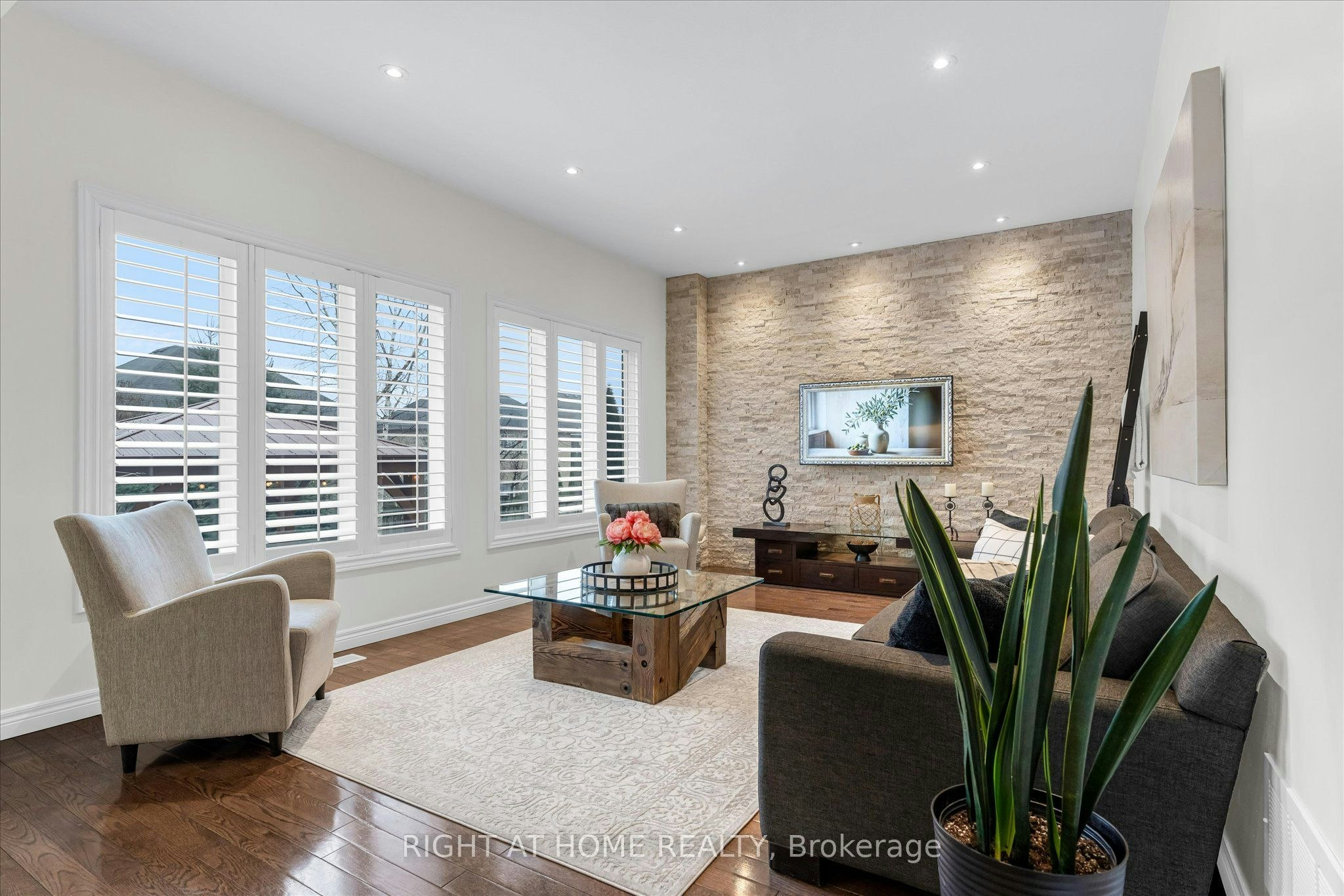 87 Newcombe Road N, Hamilton, ON, L9H 0A6 - 8