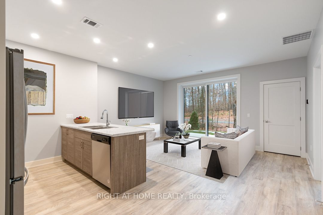 107-18 Campus Trail, Huntsville, ON, P1H 1C6 - 7