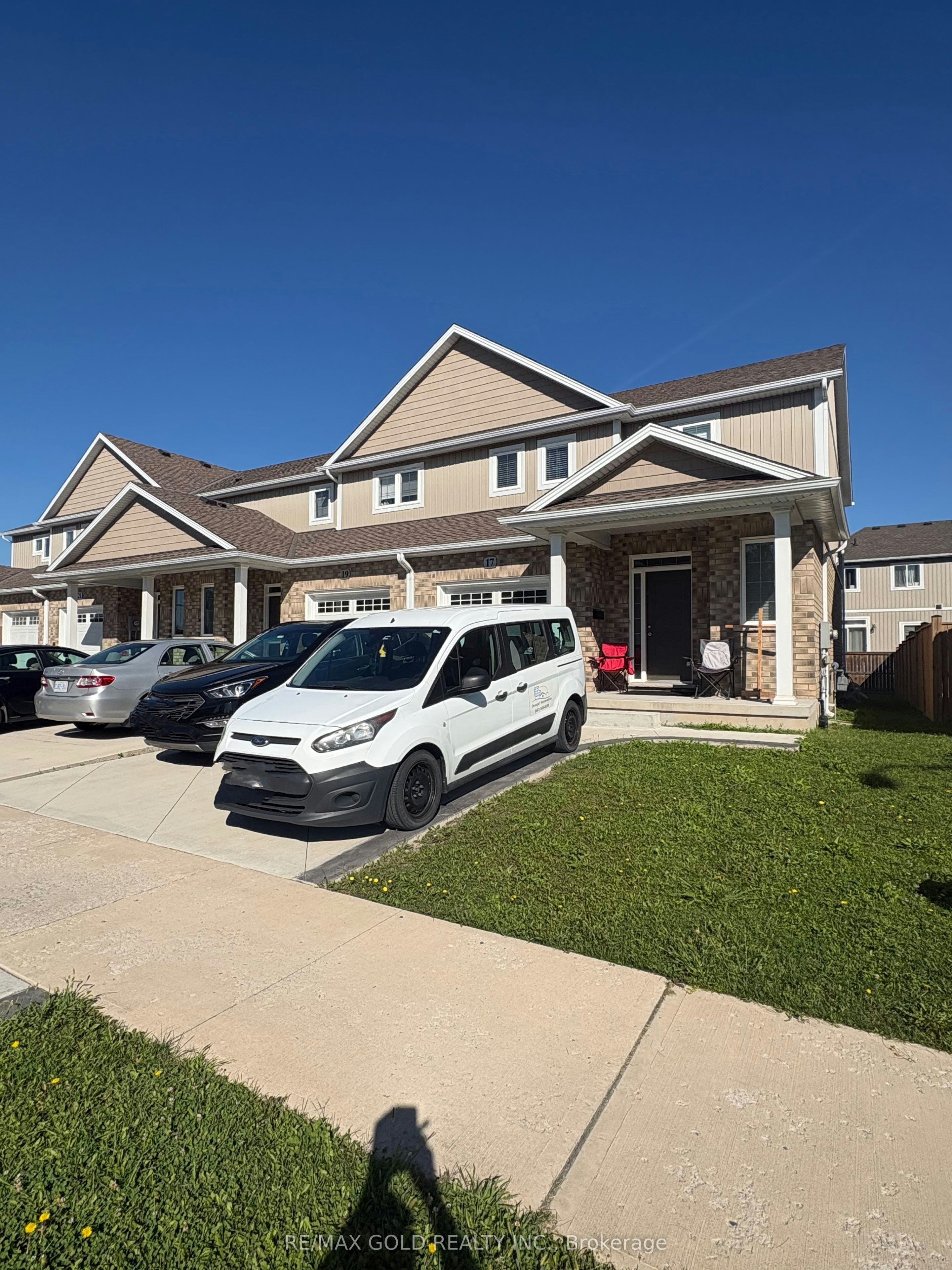 17 Marshall Lane, St. Catharines, ON, L2P 0E8