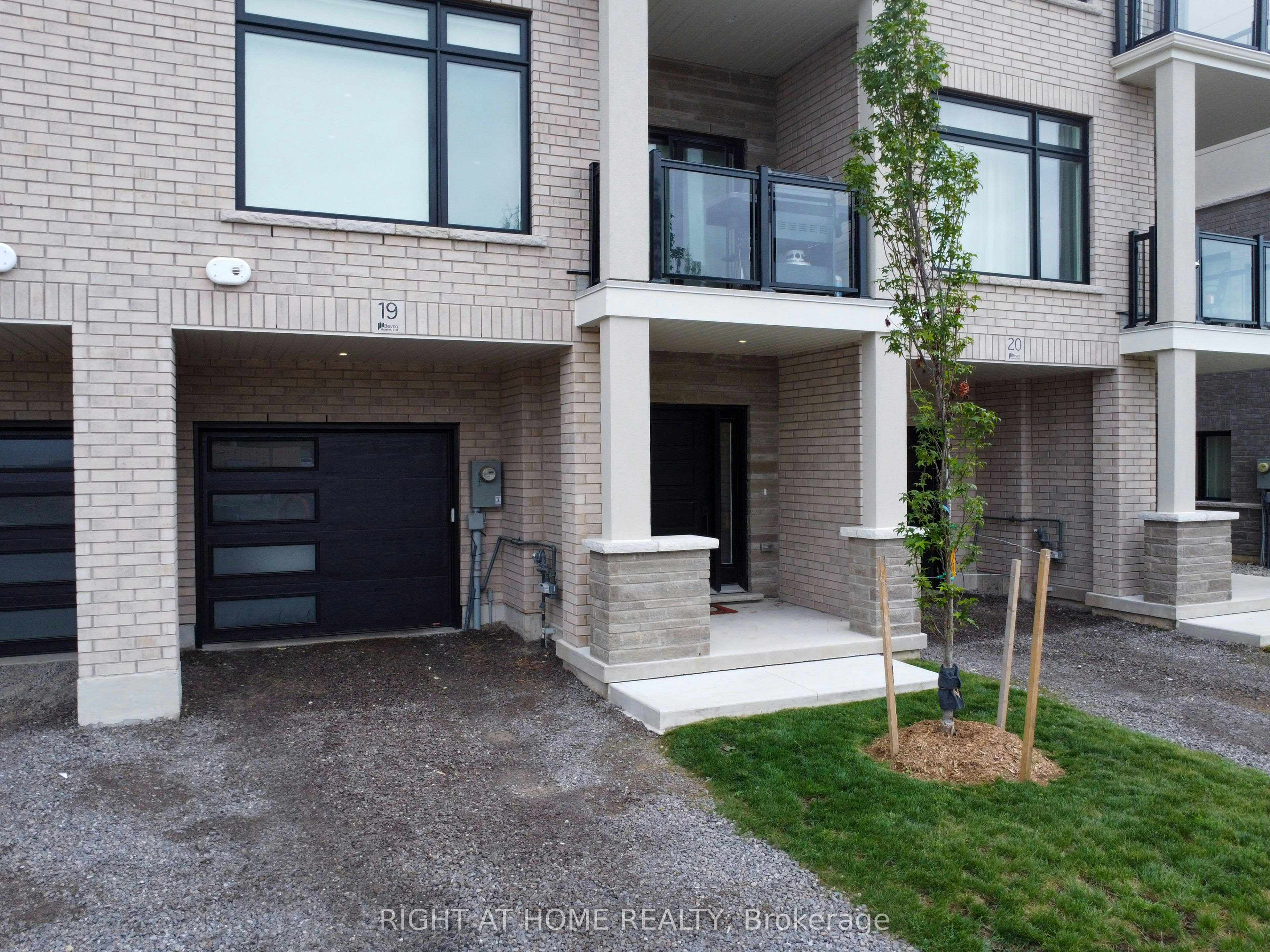 19-292 Vine Street, St. Catharines, ON, L2M 4T3 - 4