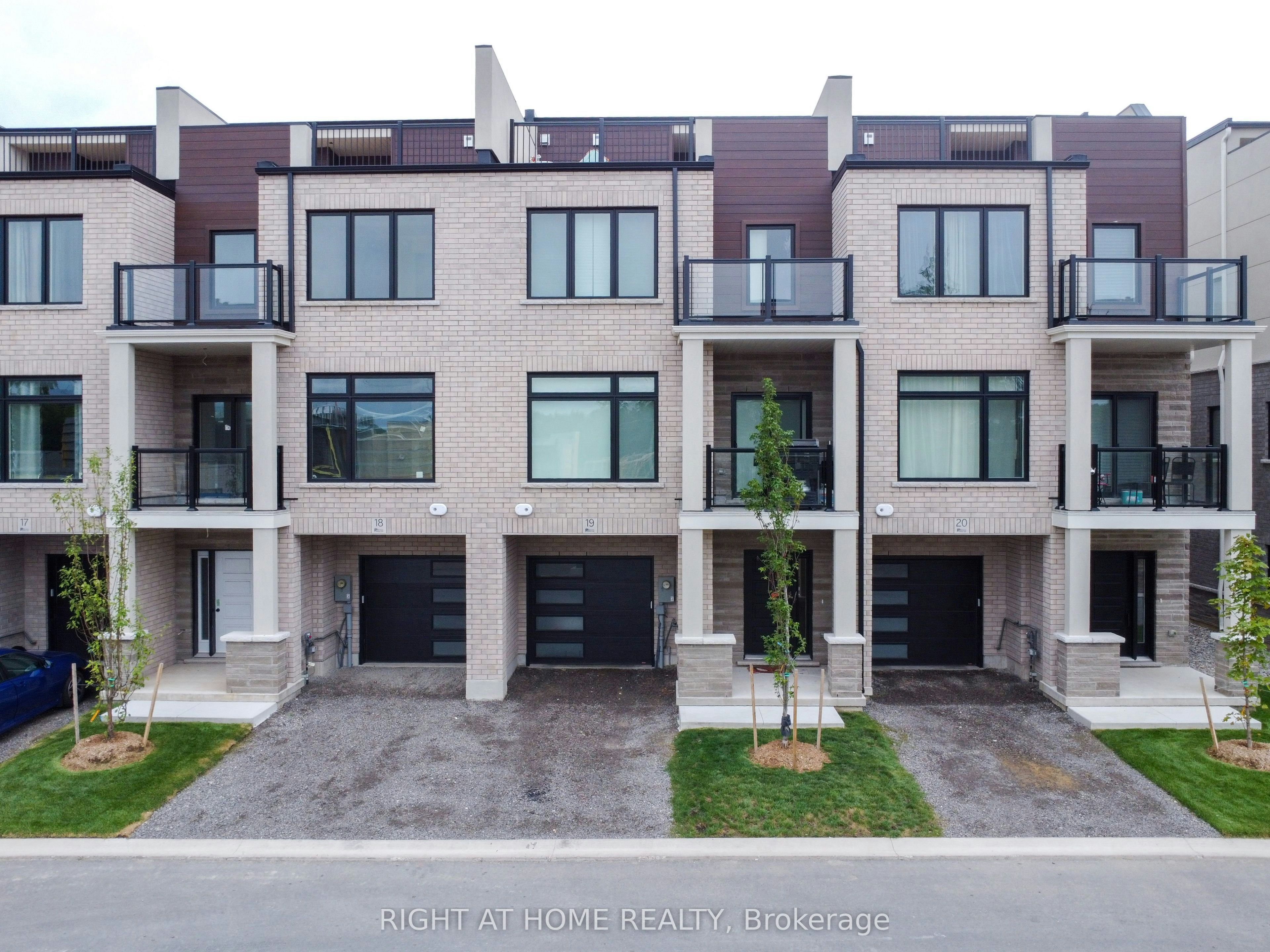 19-292 Vine Street, St. Catharines, ON, L2M 4T3