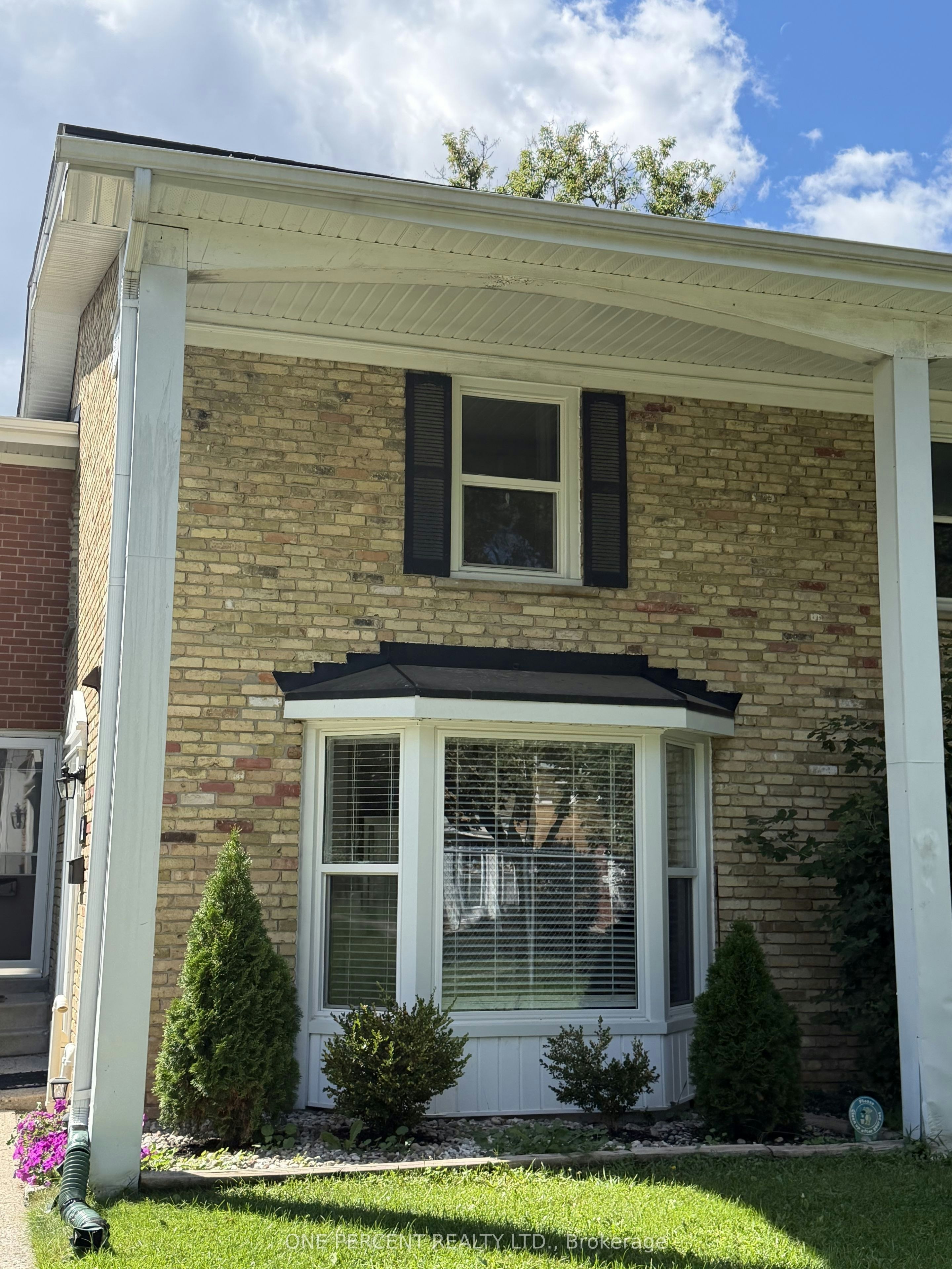26-48 Arbour Glen Crescent, London, ON, N5Y 1Z9