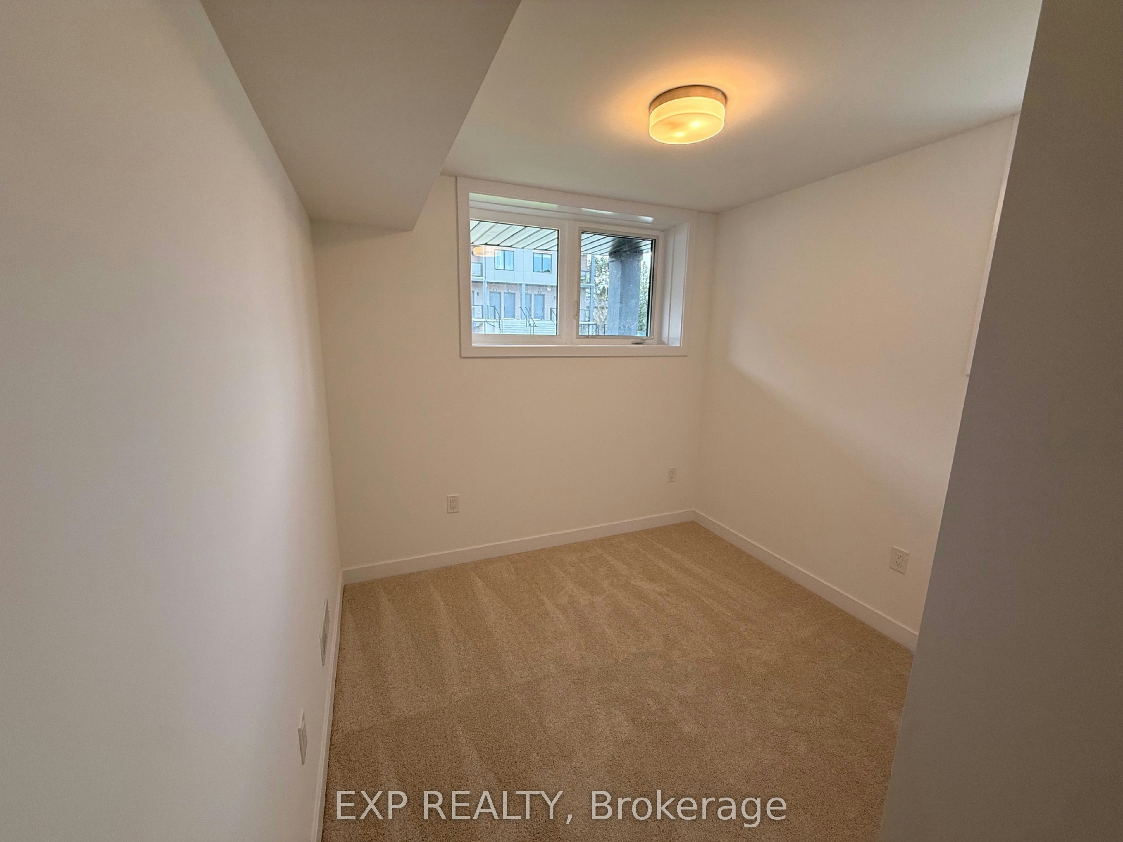 42 Lowes Rd. West Street, Guelph, ON, N1G 0H6 - 15