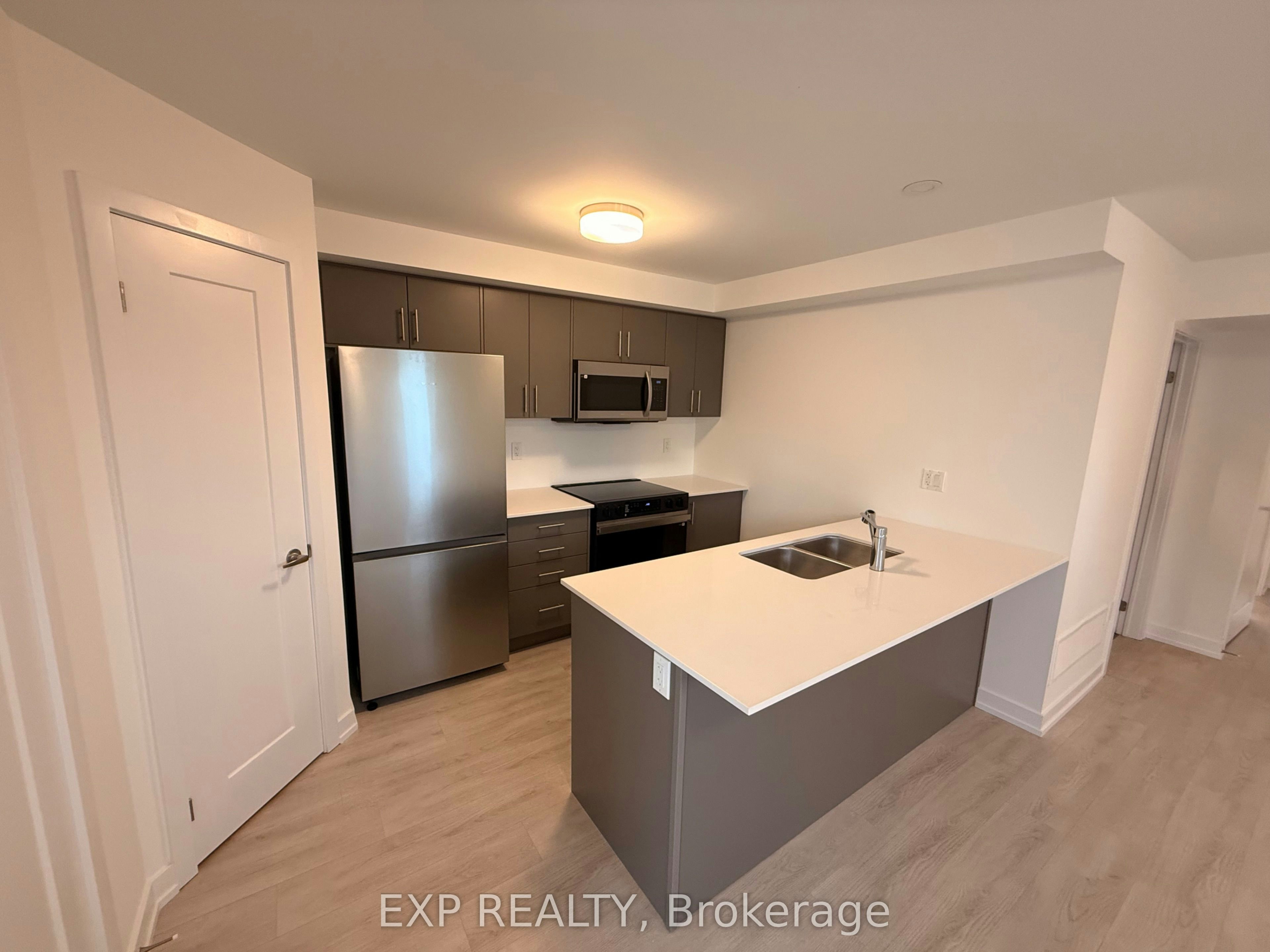 42 Lowes Rd. West Street, Guelph, ON, N1G 0H6 - 8