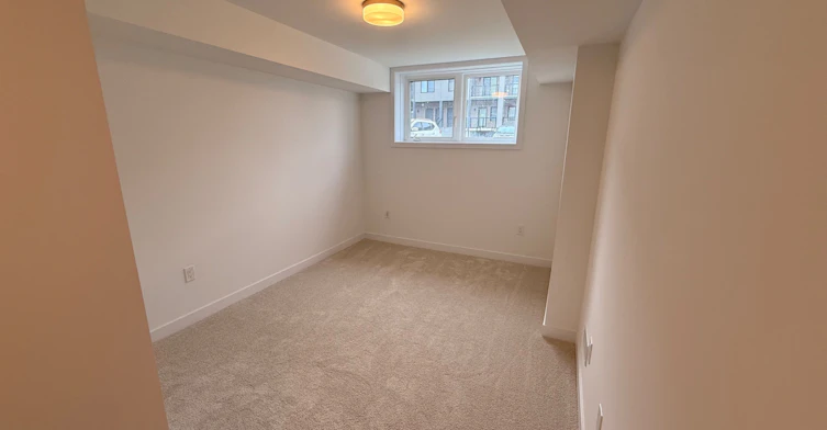 42 Lowes Rd. West Street, Guelph, ON, N1G 0H6 - 14