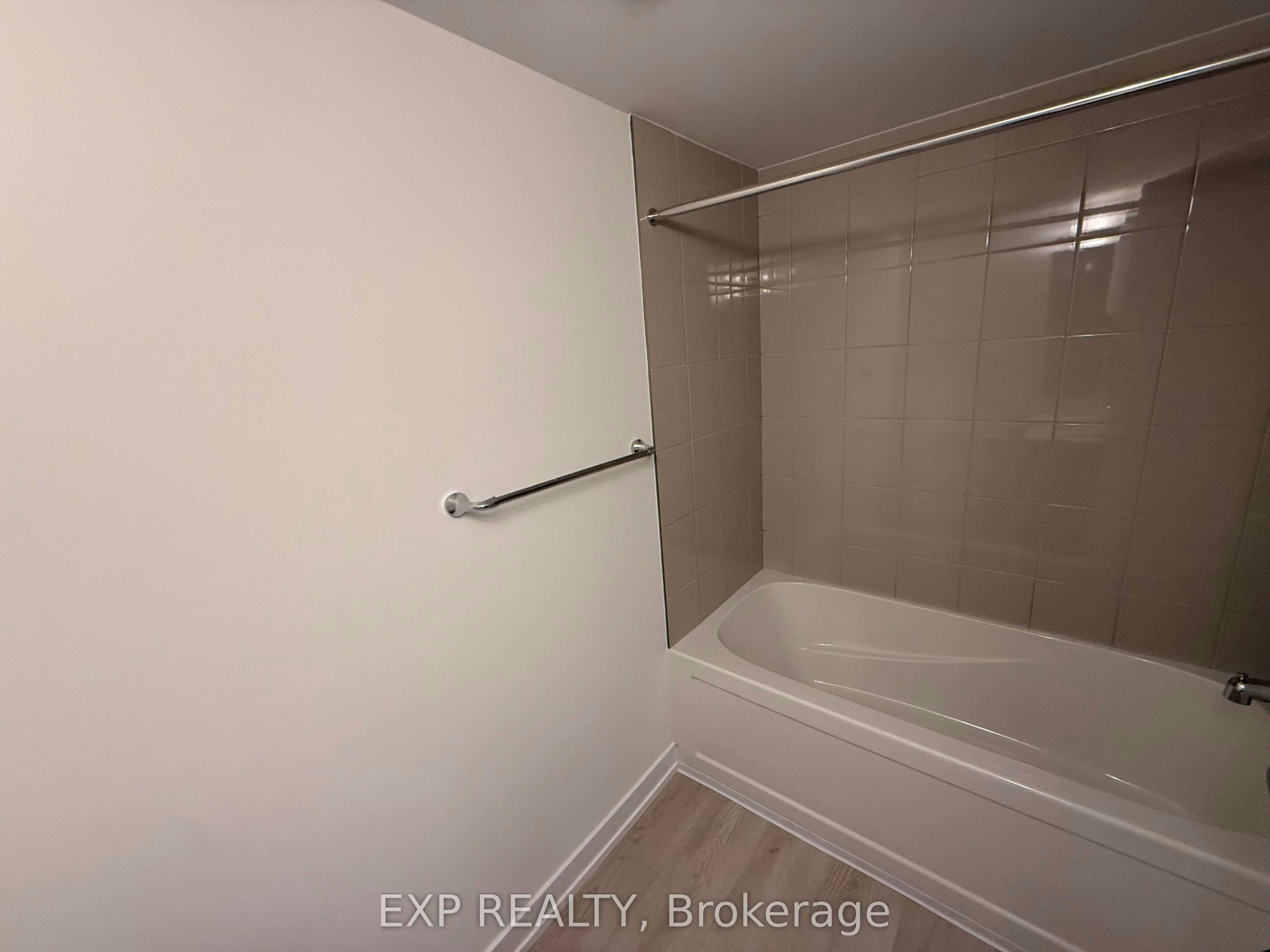 42 Lowes Rd. West Street, Guelph, ON, N1G 0H6 - 20
