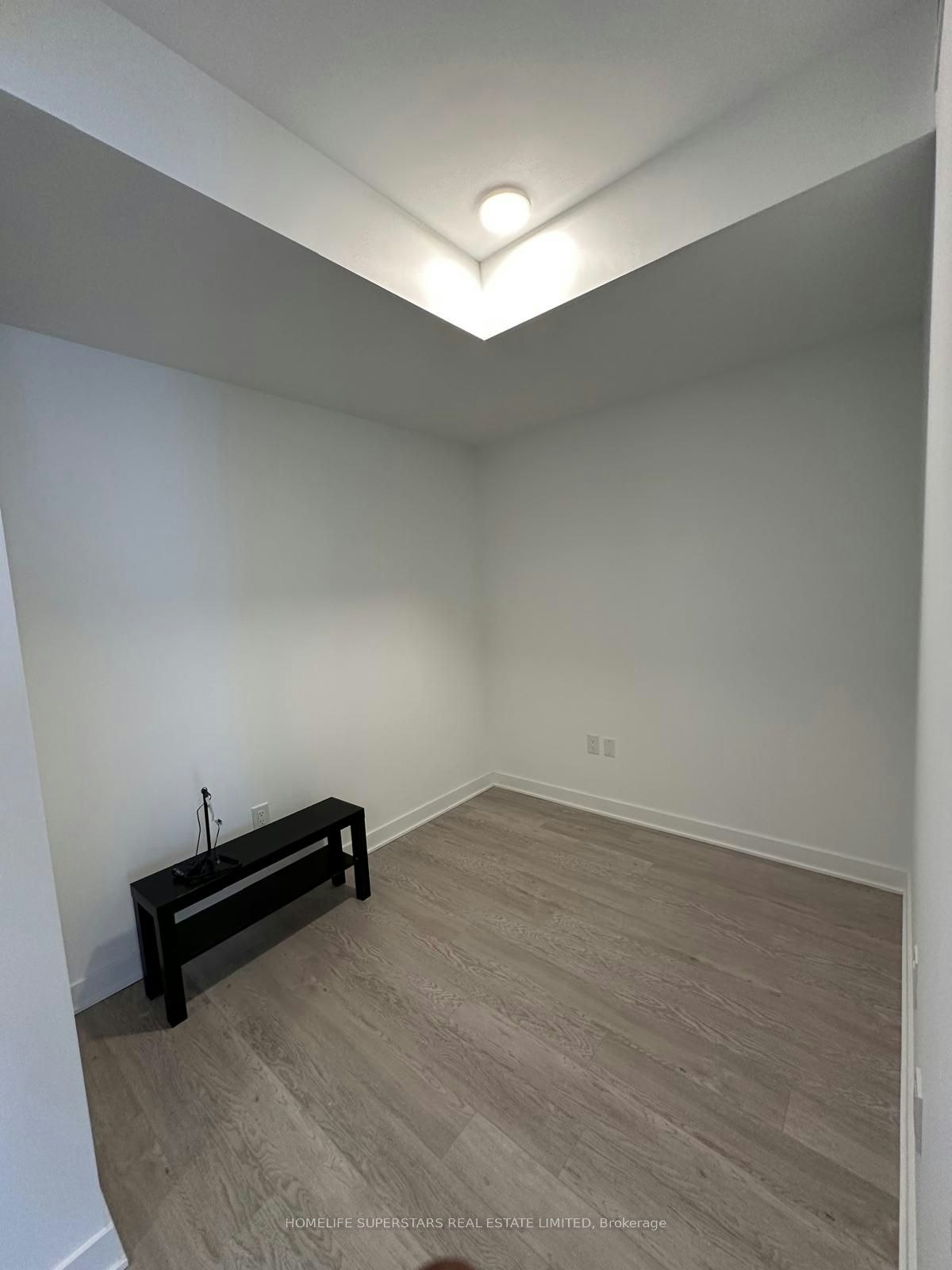 215-2782 Barton Street E, Hamilton, ON, L8E 0L3 - 13