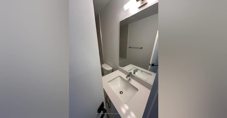 215-2782 Barton Street E, Hamilton, ON, L8E 0L3 - 17