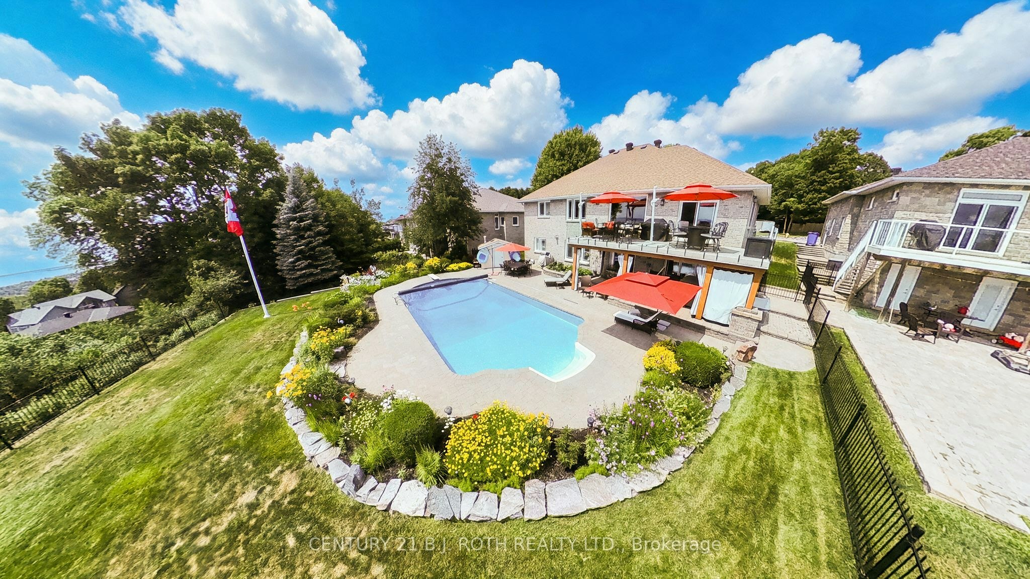 6 Mapleview Place, North Bay, ON, P1C 1N7