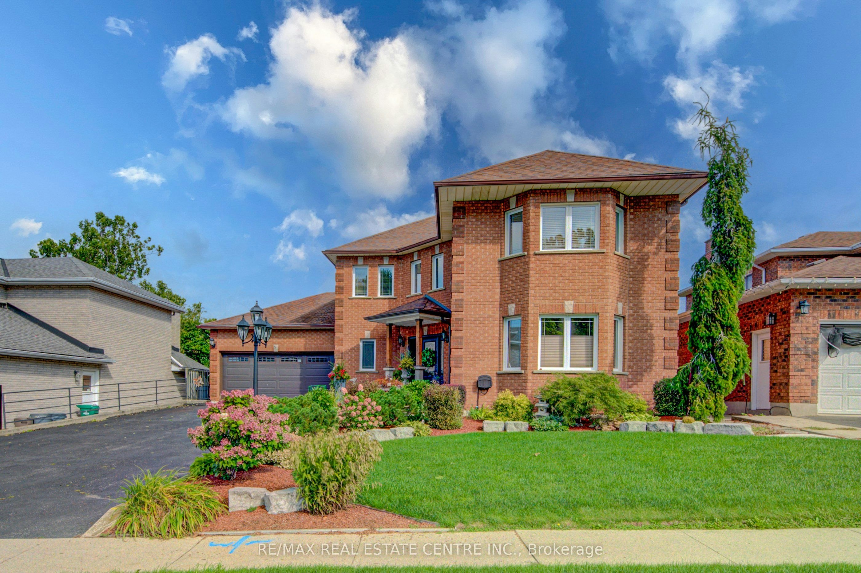 51 Copperfield Drive, Cambridge, ON, N1R 8A4