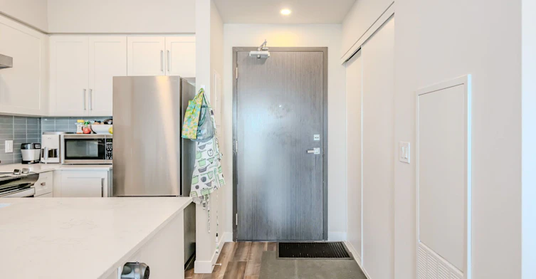 610-15 Queen Street S, Hamilton, ON, L8P 0C6 - 8