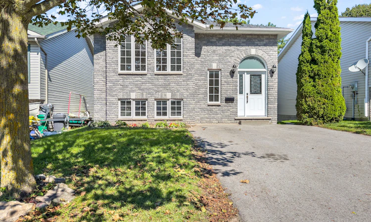 27 Faraday Gardens
