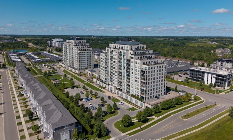 205-240 Villagewalk Boulevard