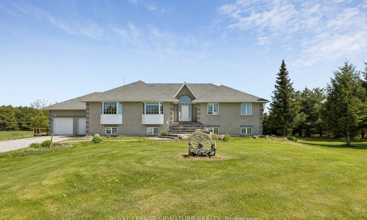 3-64256 Dufferin County Road