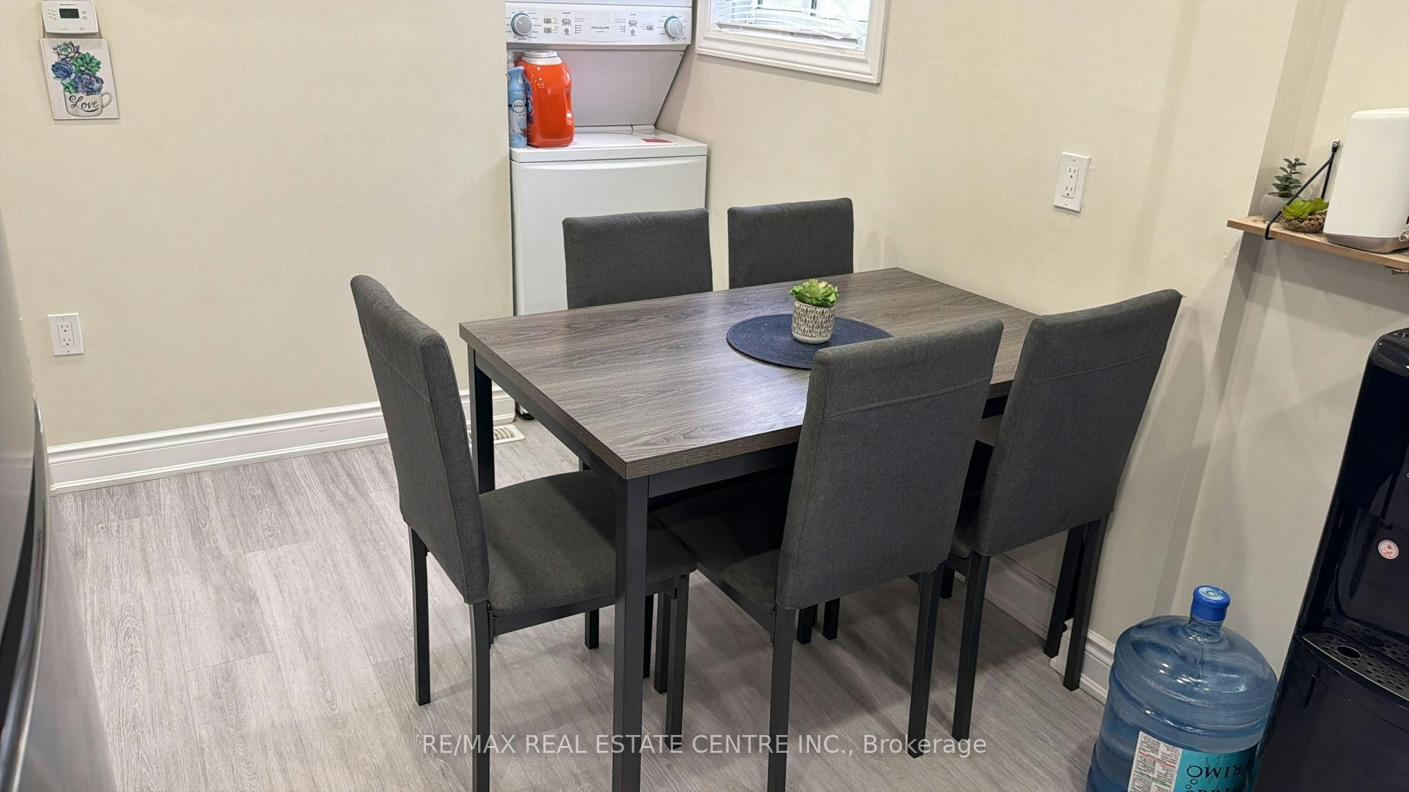 Upper-15 Chelsea Road, Kitchener, ON, N2B 1H7 - 16