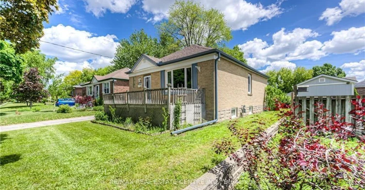 Upper-15 Chelsea Road, Kitchener, ON, N2B 1H7 - 2
