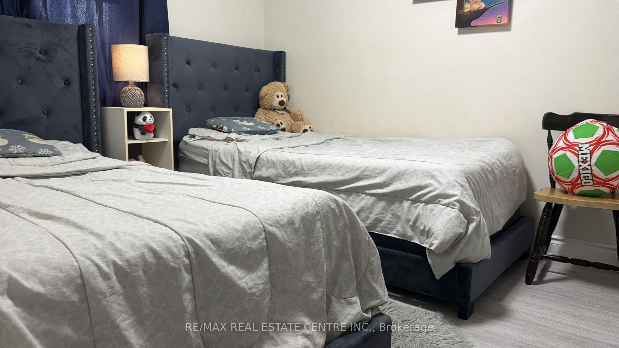 Upper-15 Chelsea Road, Kitchener, ON, N2B 1H7 - 9