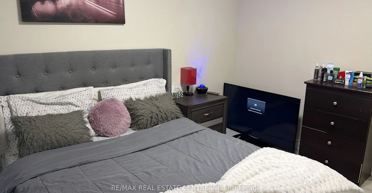 Upper-15 Chelsea Road, Kitchener, ON, N2B 1H7 - 14