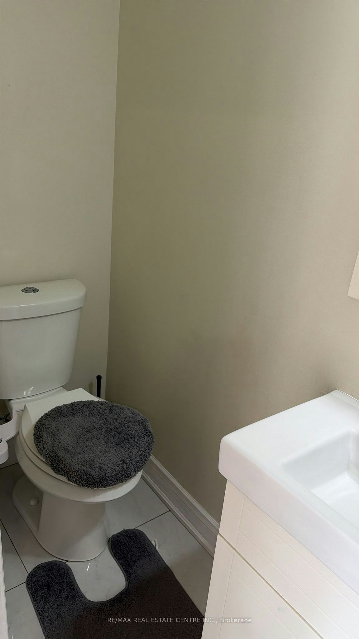 Upper-15 Chelsea Road, Kitchener, ON, N2B 1H7 - 22
