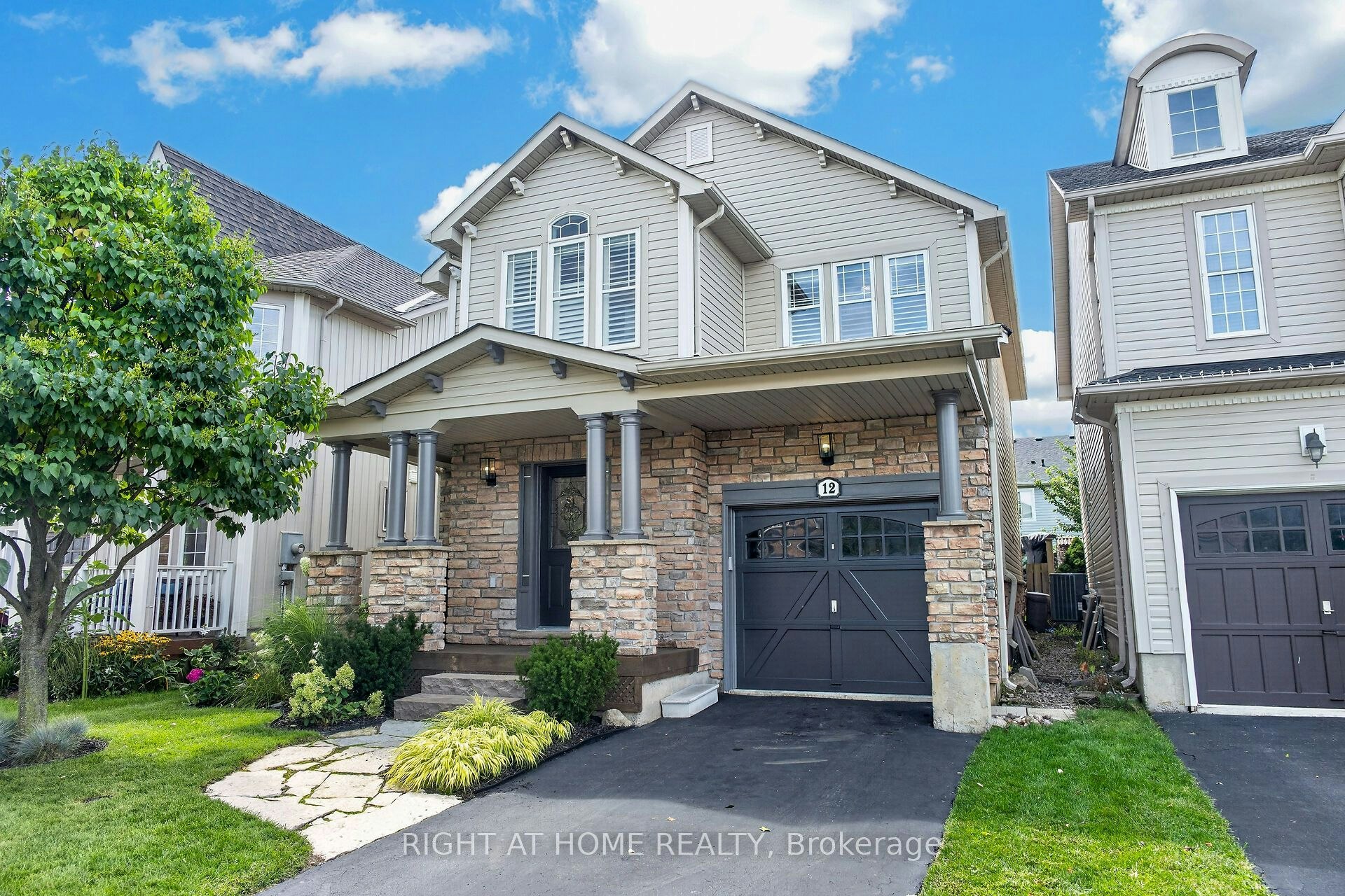 12 Fiddlehead Crescent, Hamilton, ON, L8B 0X8