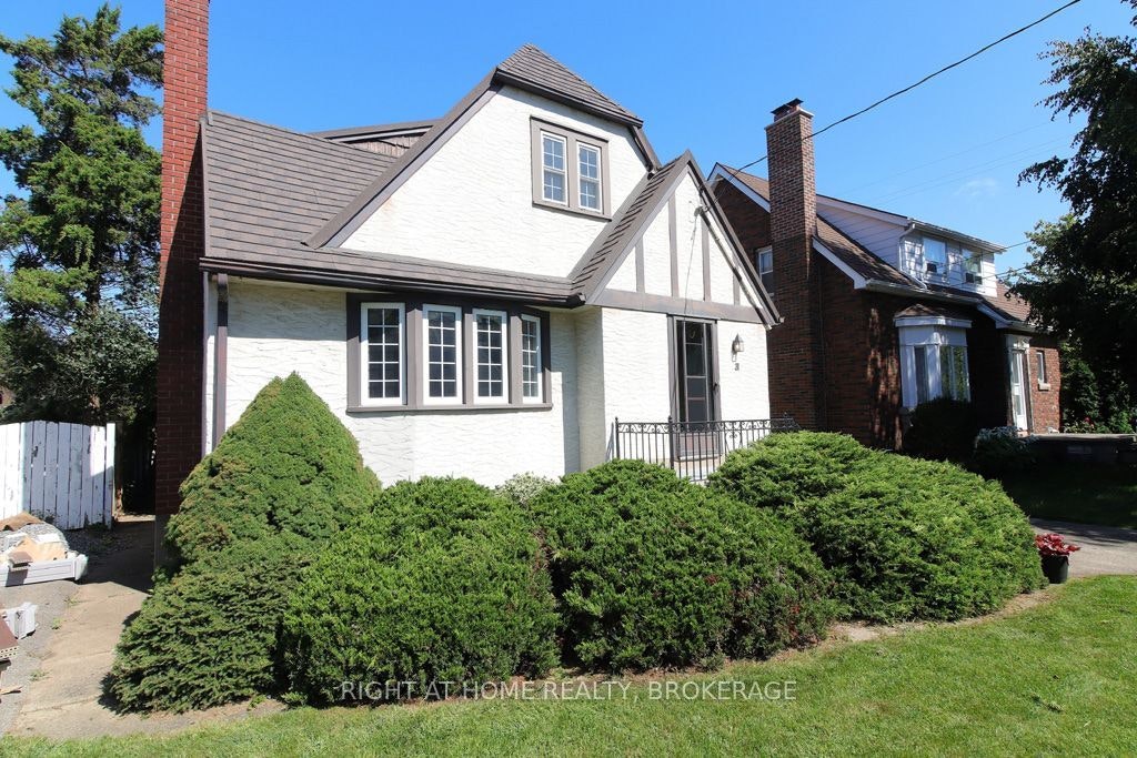31 Stuart Avenue, St. Catharines, ON, L2R 1M8