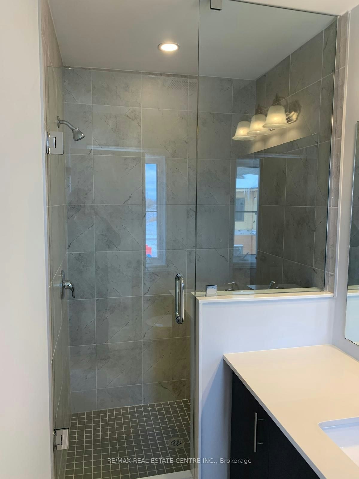35-124 Compass Trail, Cambridge, ON, N2E 0E3 - 7