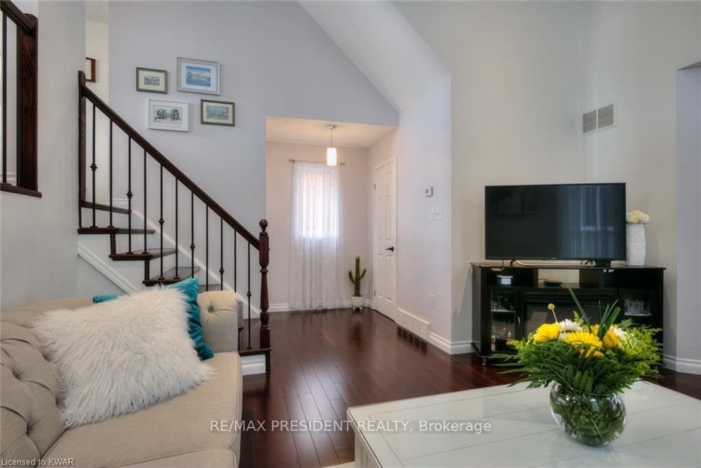 UPPER-54 Periwinkle Street, Kitchener, ON, N2E 4C7 - 15