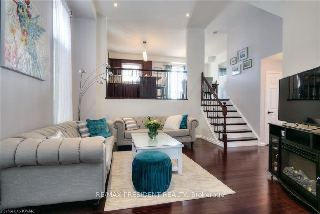 UPPER-54 Periwinkle Street, Kitchener, ON, N2E 4C7 - 12