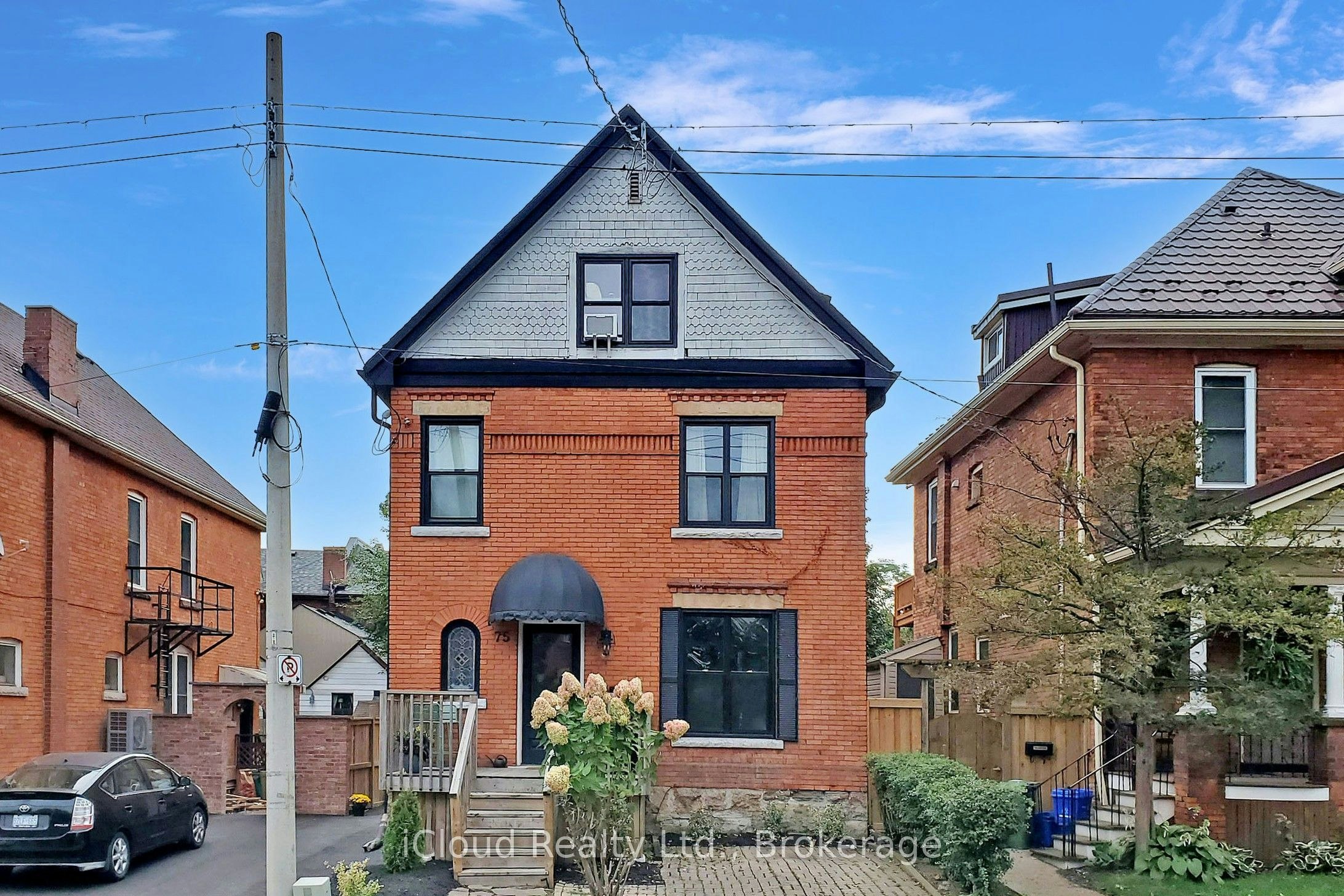 75 Ontario Avenue, Hamilton, ON, L8N 2X1