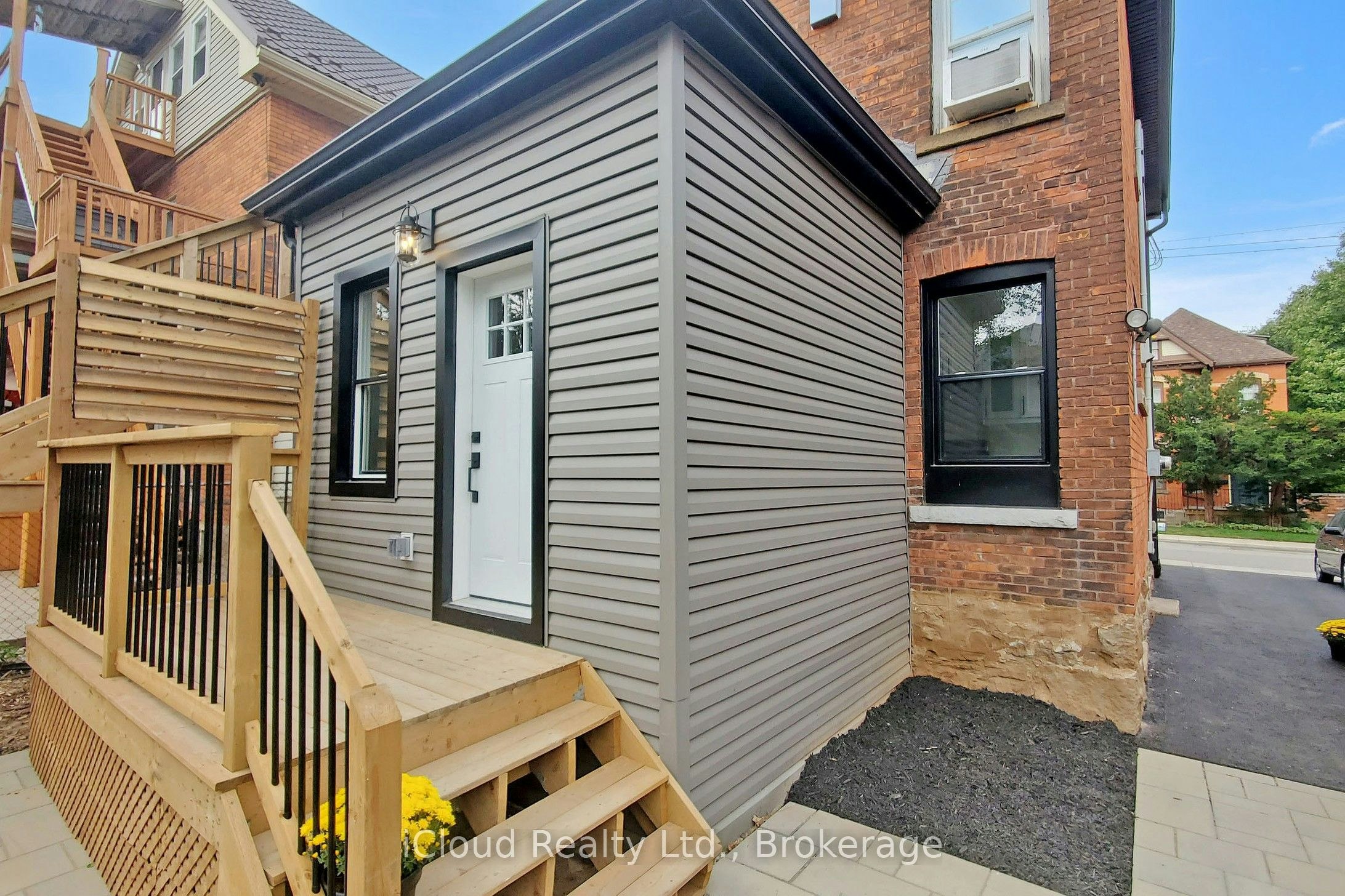 75 Ontario Avenue, Hamilton, ON, L8N 2X1 - 6