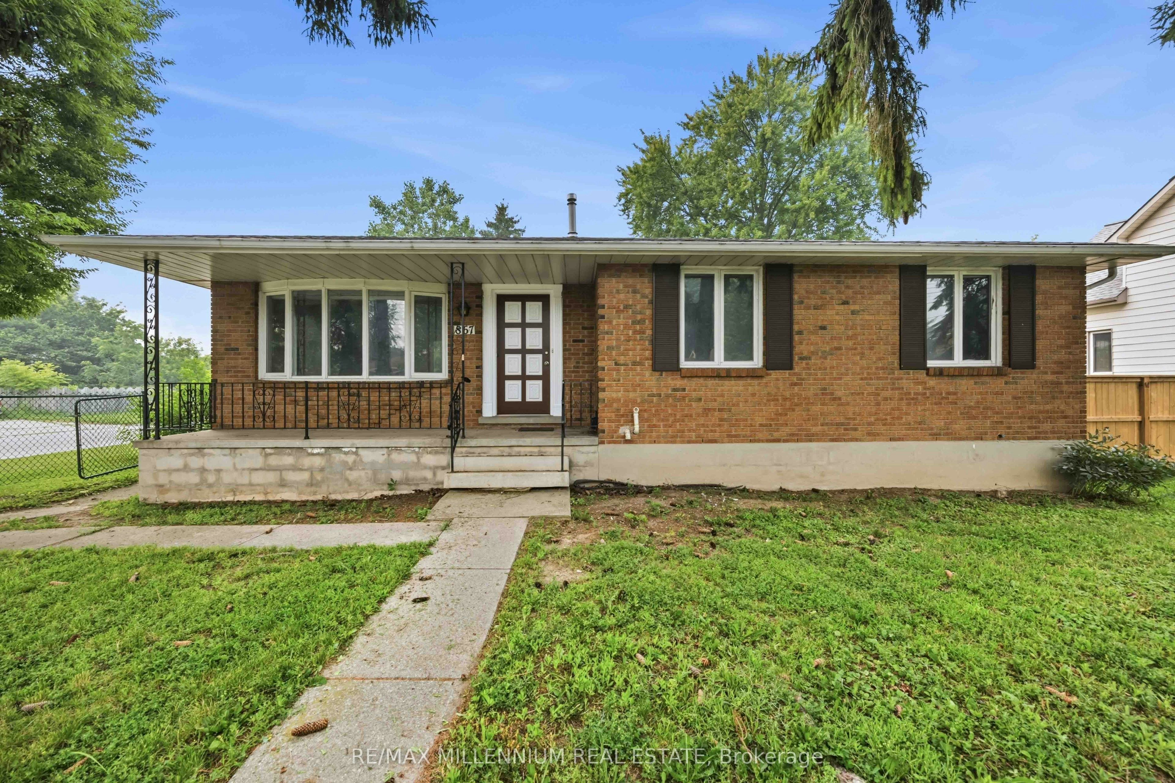 867 Wellington Street, Sarnia, ON, N7T 1J4