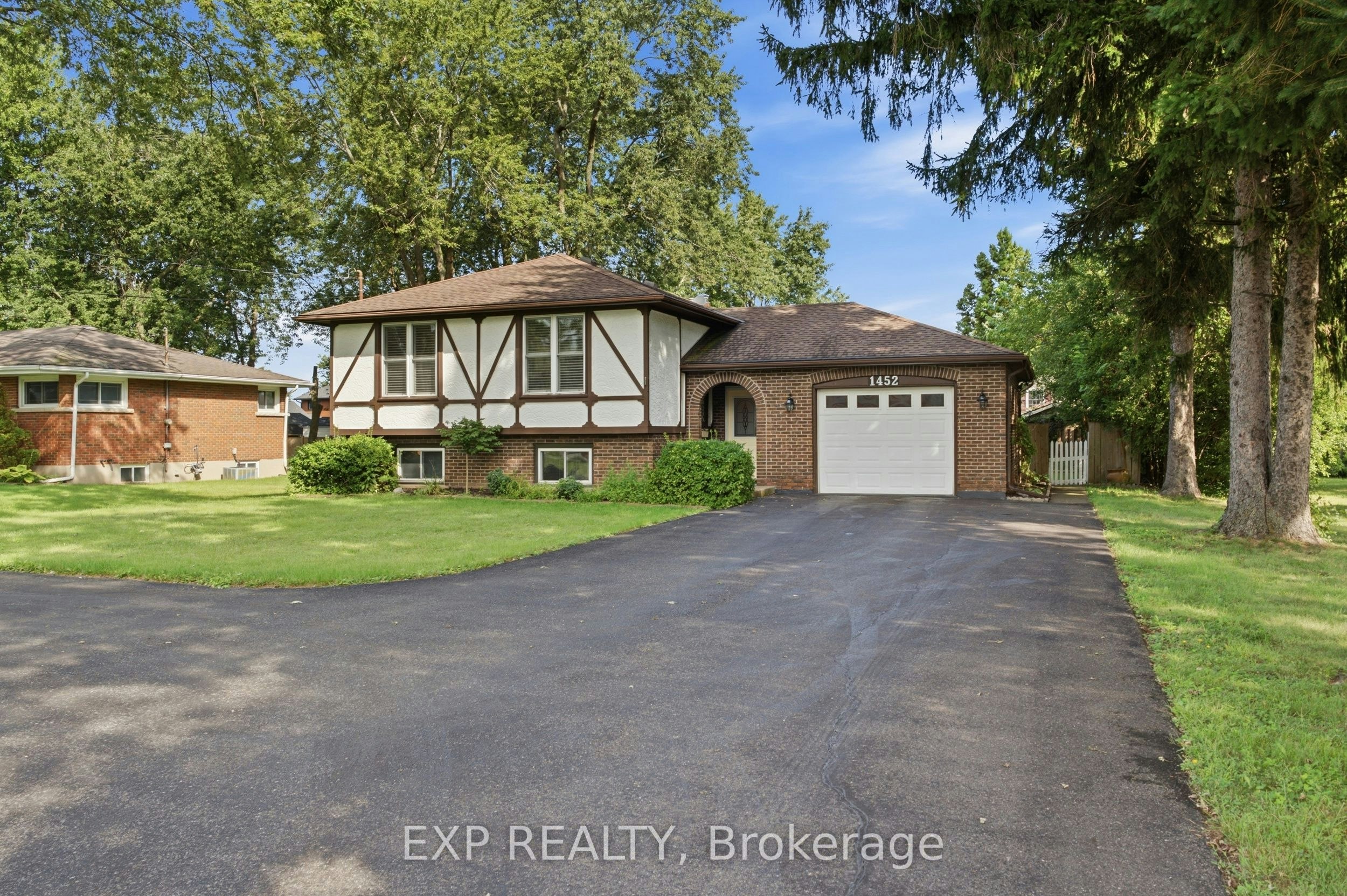 1452 Garrison Road, Fort Erie, ON, L2A 1P6