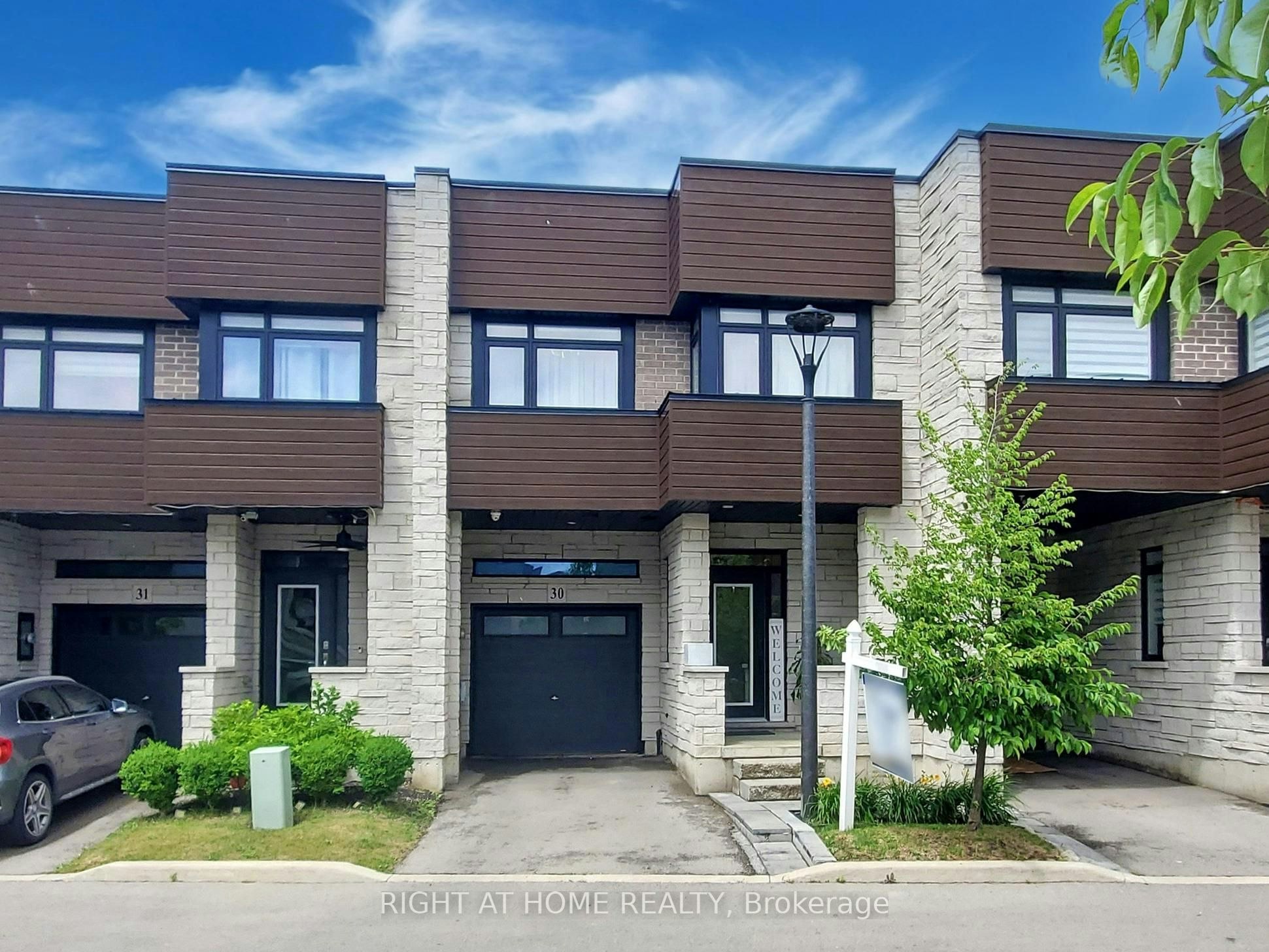 30-35 Midhurst Heights, Hamilton, ON, L8J 0K9