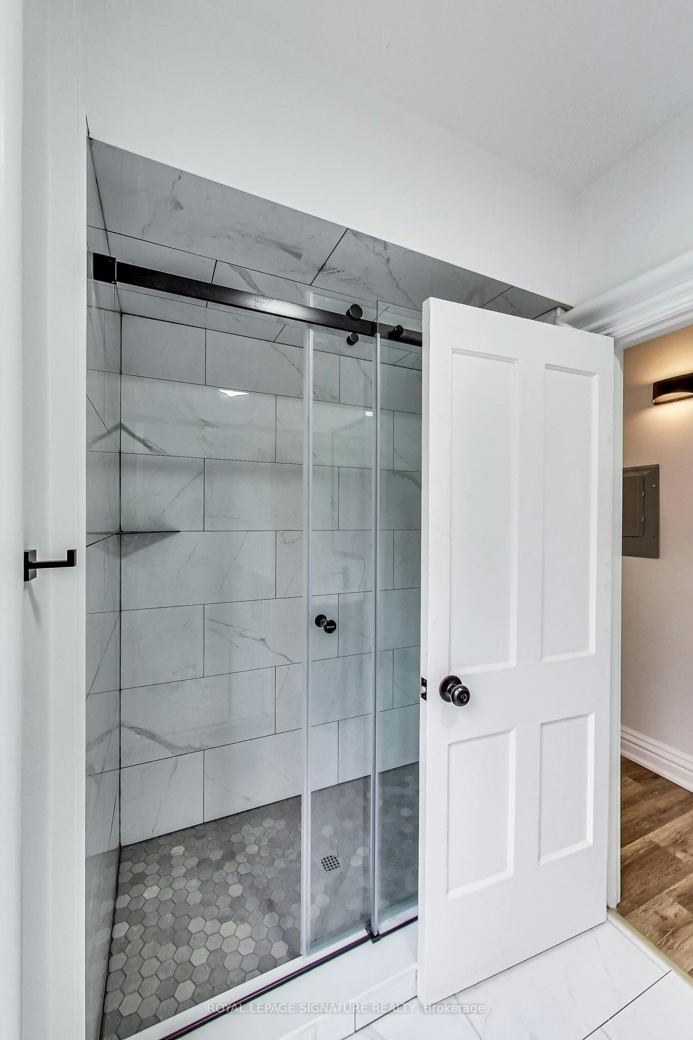 2-102 West Avenue S, Hamilton, ON, L8N 2S3 - 17