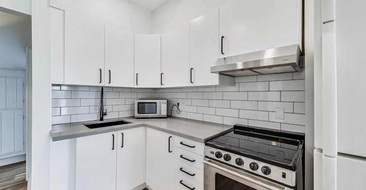 2-102 West Avenue S, Hamilton, ON, L8N 2S3 - 13