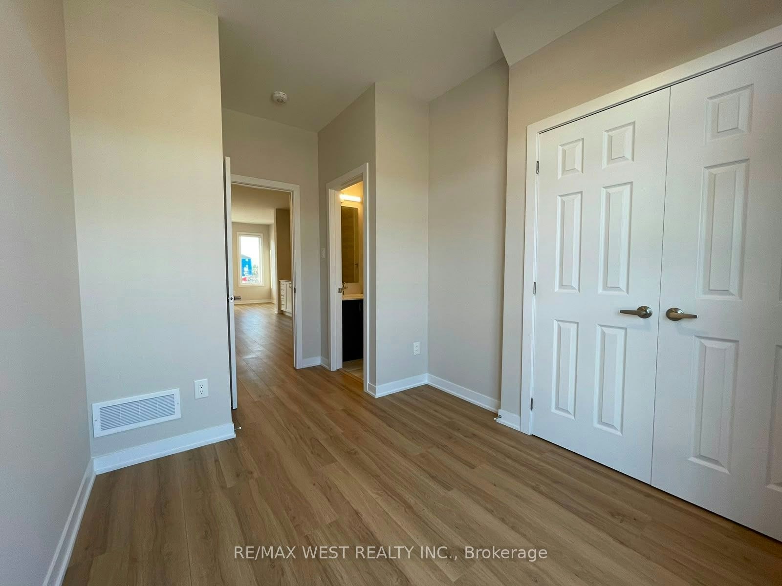 810 Utopie Private, Ottawa, ON, K1W 0M5 - 14