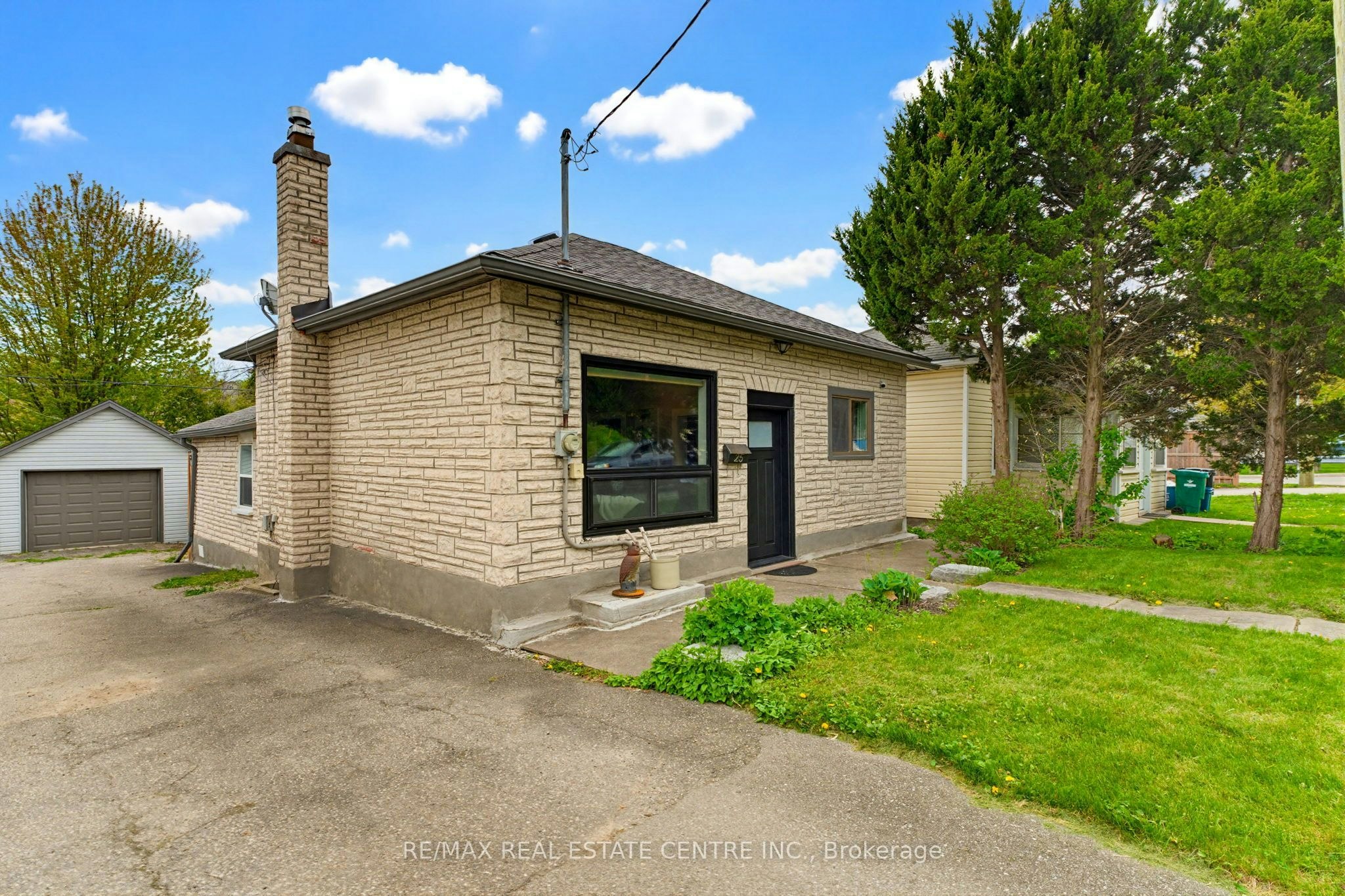 25 Beverly Street, Cambridge, ON, N1R 3Z4