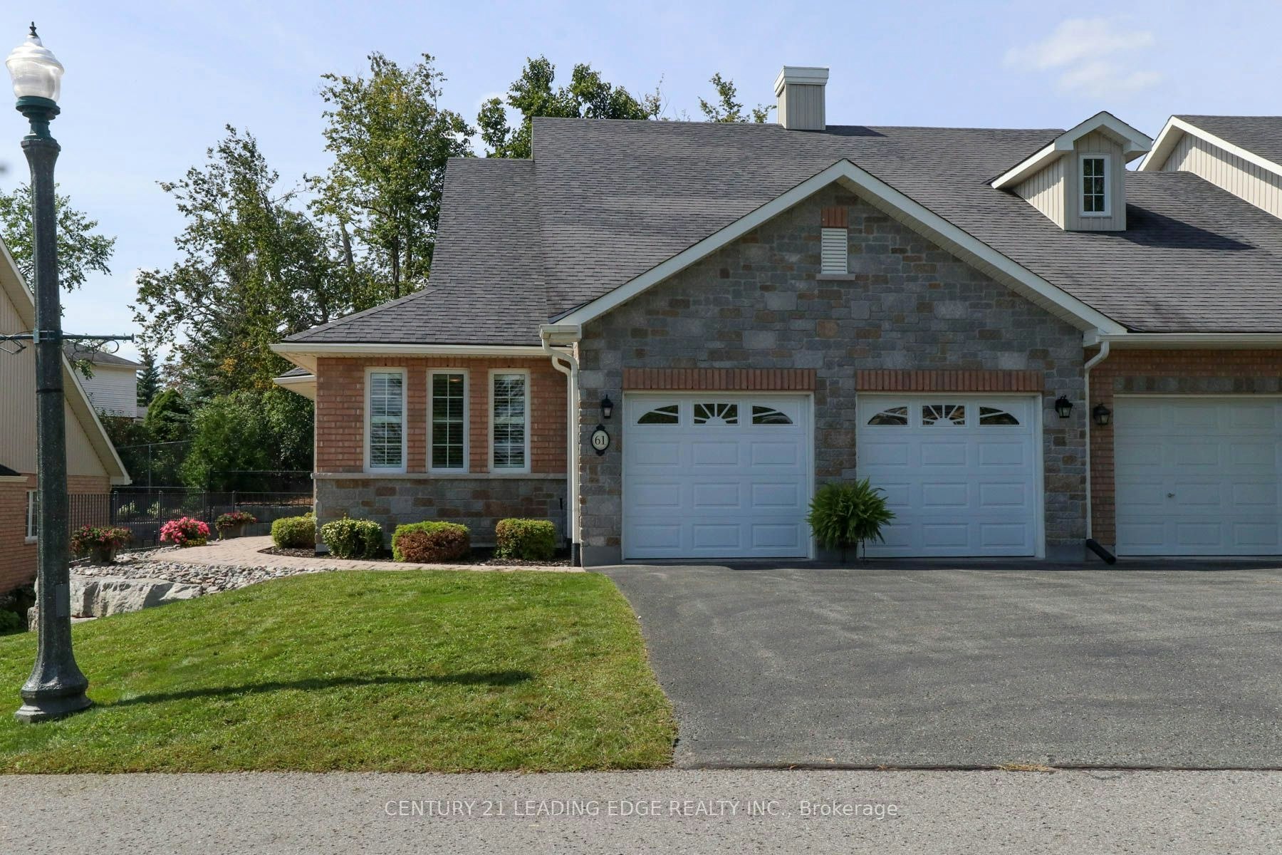 100-61 Village Crescent, Peterborough, ON, K9J 0A9