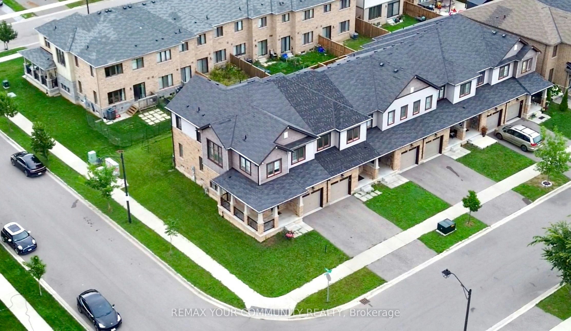 2 Prestwick Street, Hamilton, ON, L8J 0K7 - 25