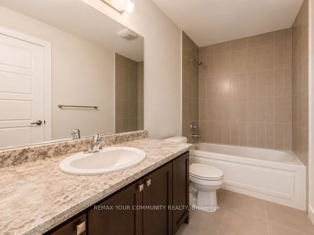 2 Prestwick Street, Hamilton, ON, L8J 0K7 - 21