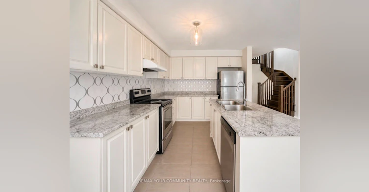 2 Prestwick Street, Hamilton, ON, L8J 0K7 - 13