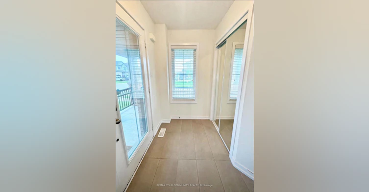 2 Prestwick Street, Hamilton, ON, L8J 0K7 - 6