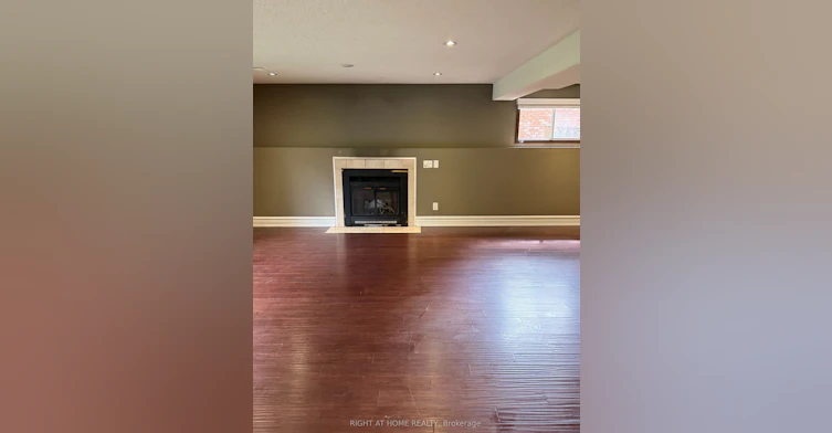 35 Bloomsbury Court, Hamilton, ON, L9G 4L6 - 22