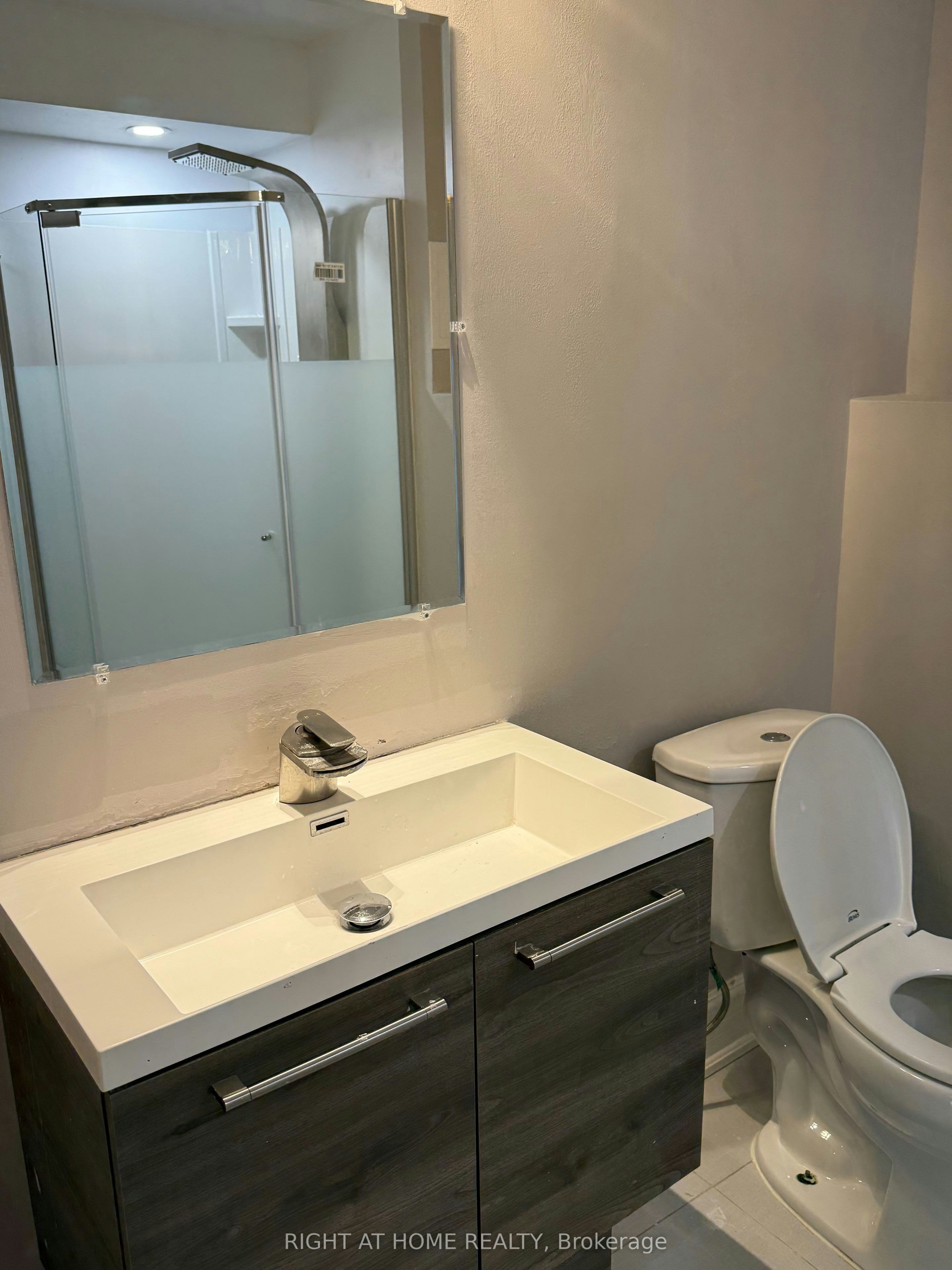 35 Bloomsbury Court, Hamilton, ON, L9G 4L6 - 23