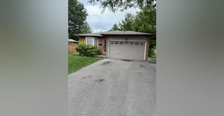 35 Bloomsbury Court, Hamilton, ON, L9G 4L6