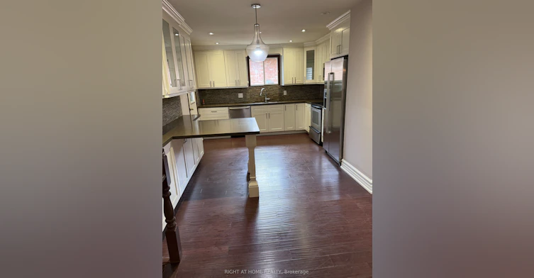 35 Bloomsbury Court, Hamilton, ON, L9G 4L6 - 5