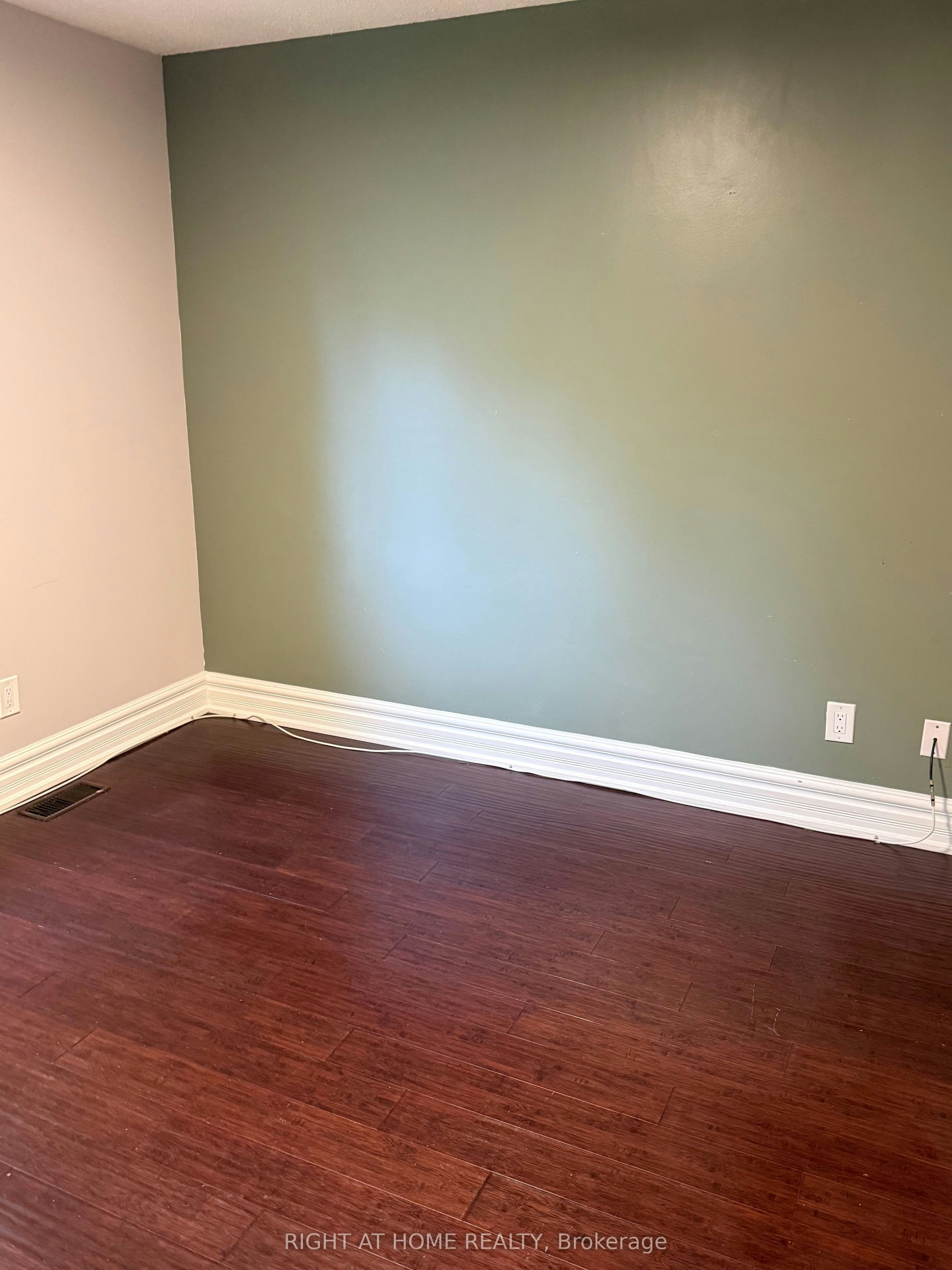 35 Bloomsbury Court, Hamilton, ON, L9G 4L6 - 17