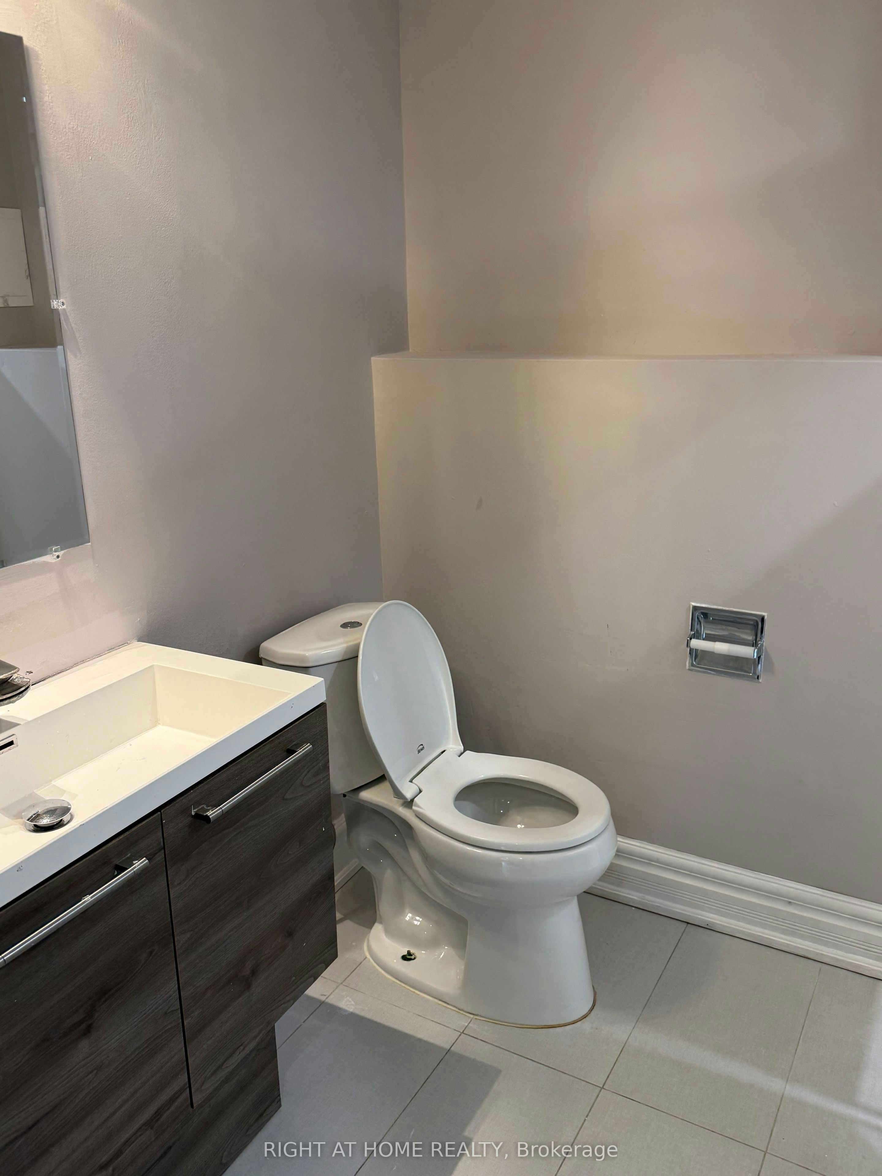 35 Bloomsbury Court, Hamilton, ON, L9G 4L6 - 12