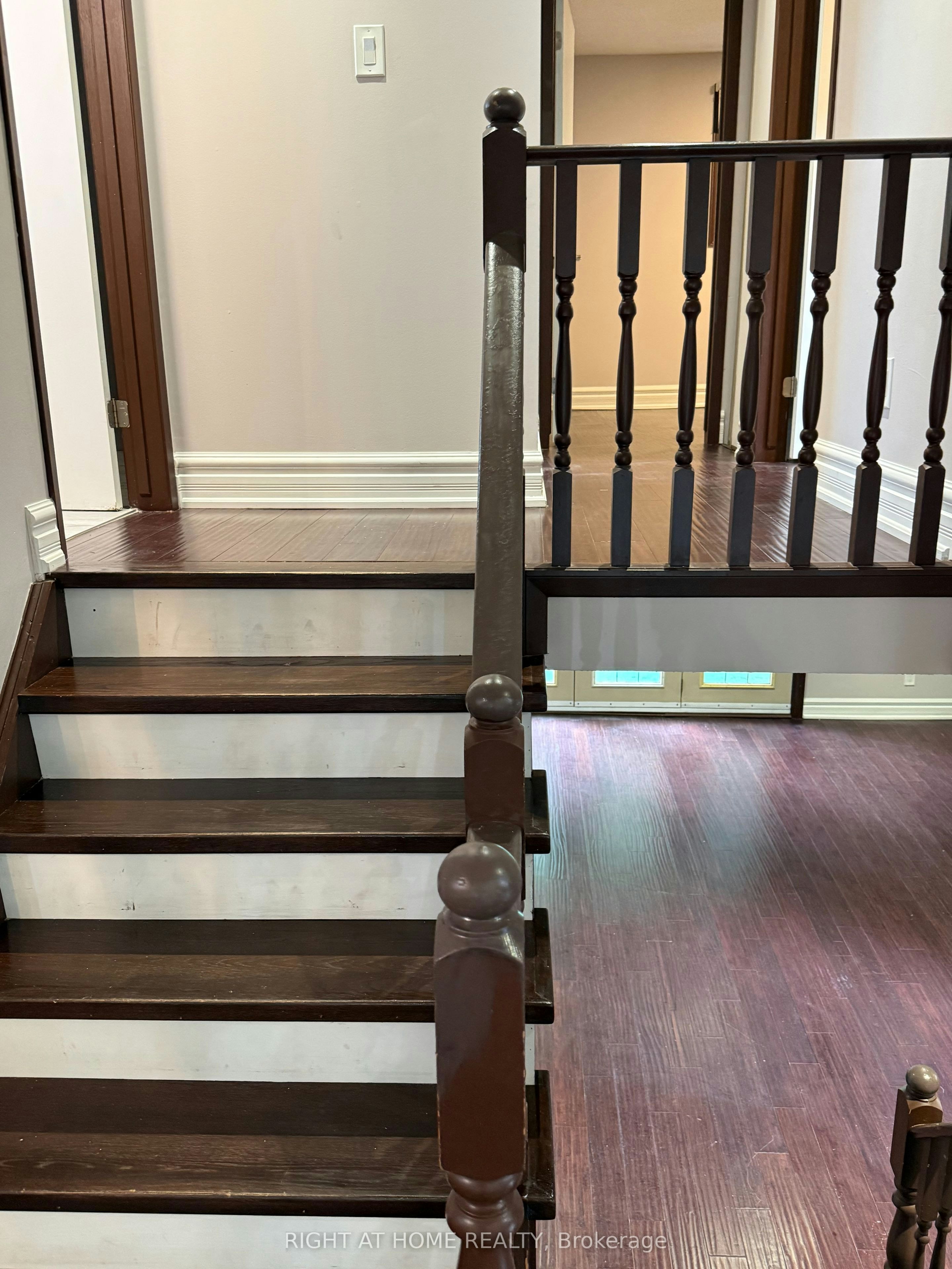 35 Bloomsbury Court, Hamilton, ON, L9G 4L6 - 13