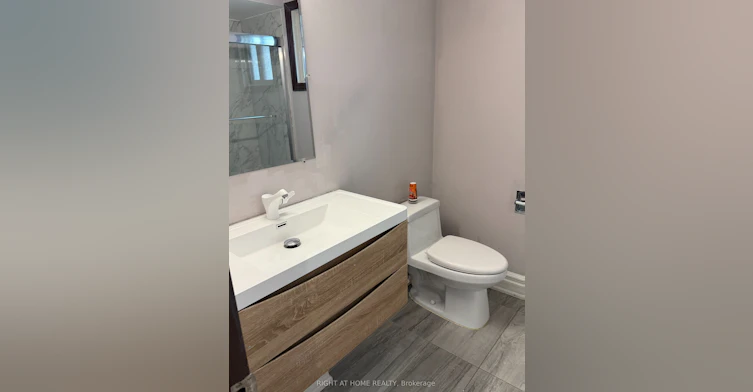 35 Bloomsbury Court, Hamilton, ON, L9G 4L6 - 14
